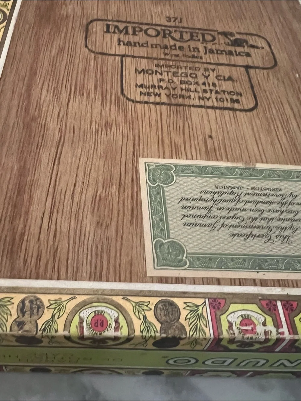 Montego Y Cia Decorative Cigar Box - Cream and Gold